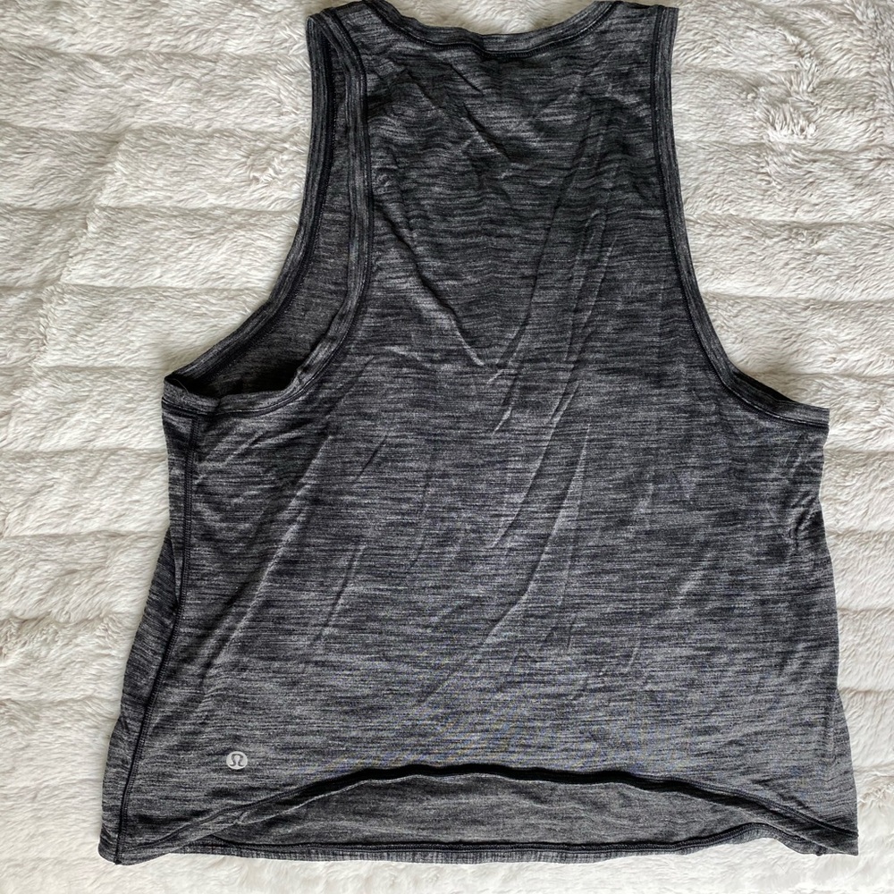 Lululemon tank top